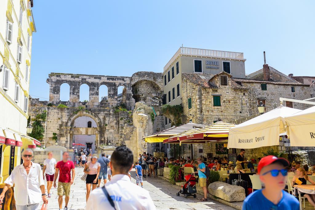 Porta Aurea Apartment Split Exterior photo